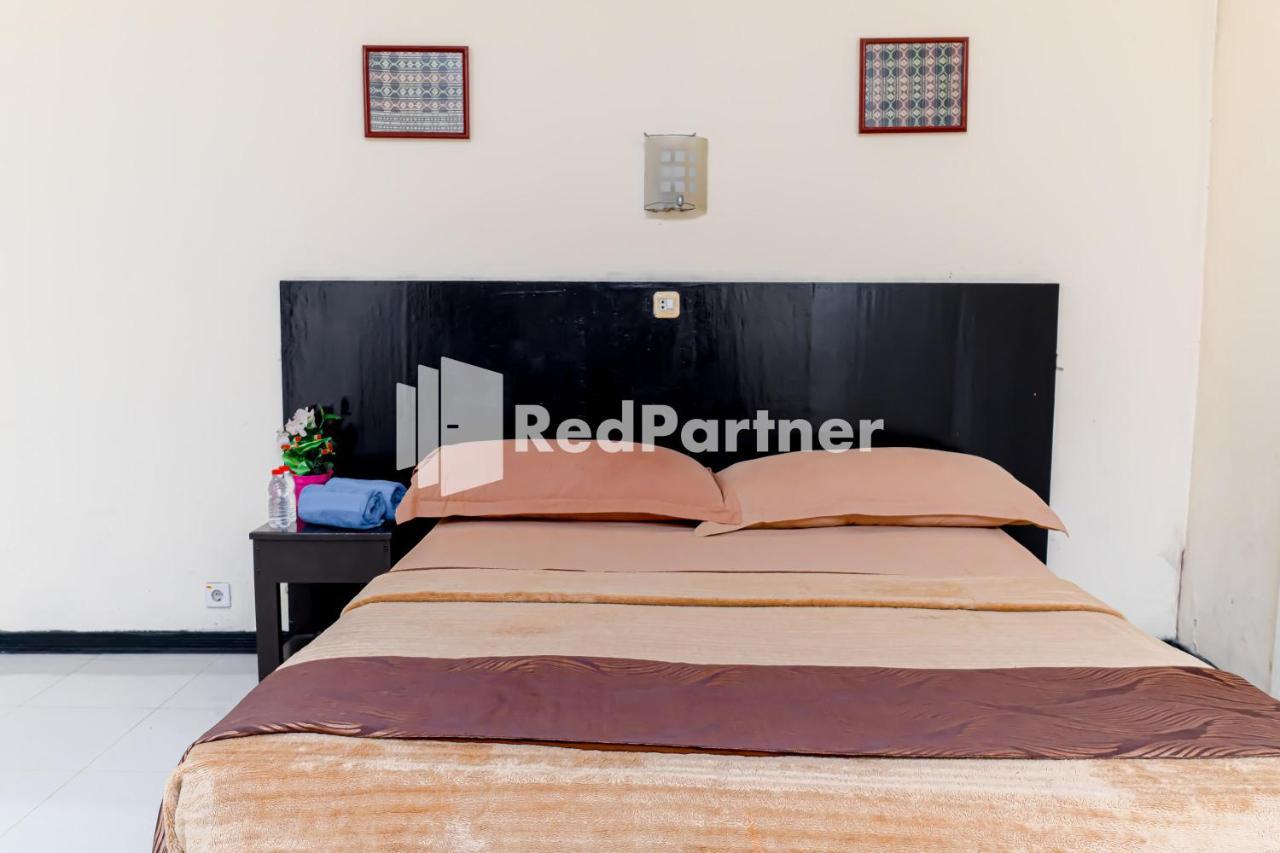 Cherry Pink Hotel Medan Mitra Reddoorz 외부 사진