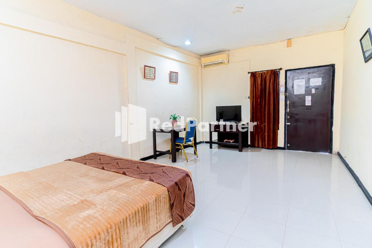 Cherry Pink Hotel Medan Mitra Reddoorz 외부 사진
