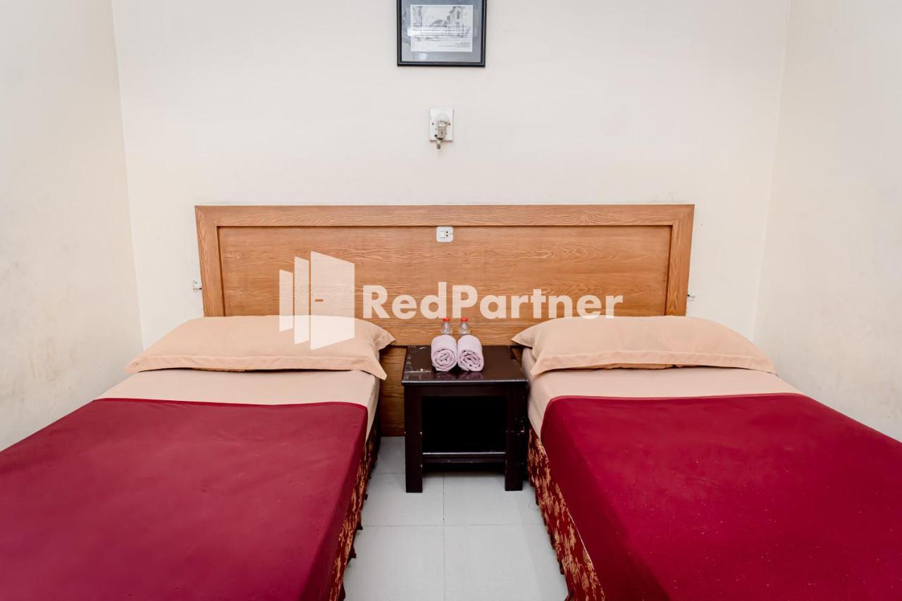 Cherry Pink Hotel Medan Mitra Reddoorz 외부 사진